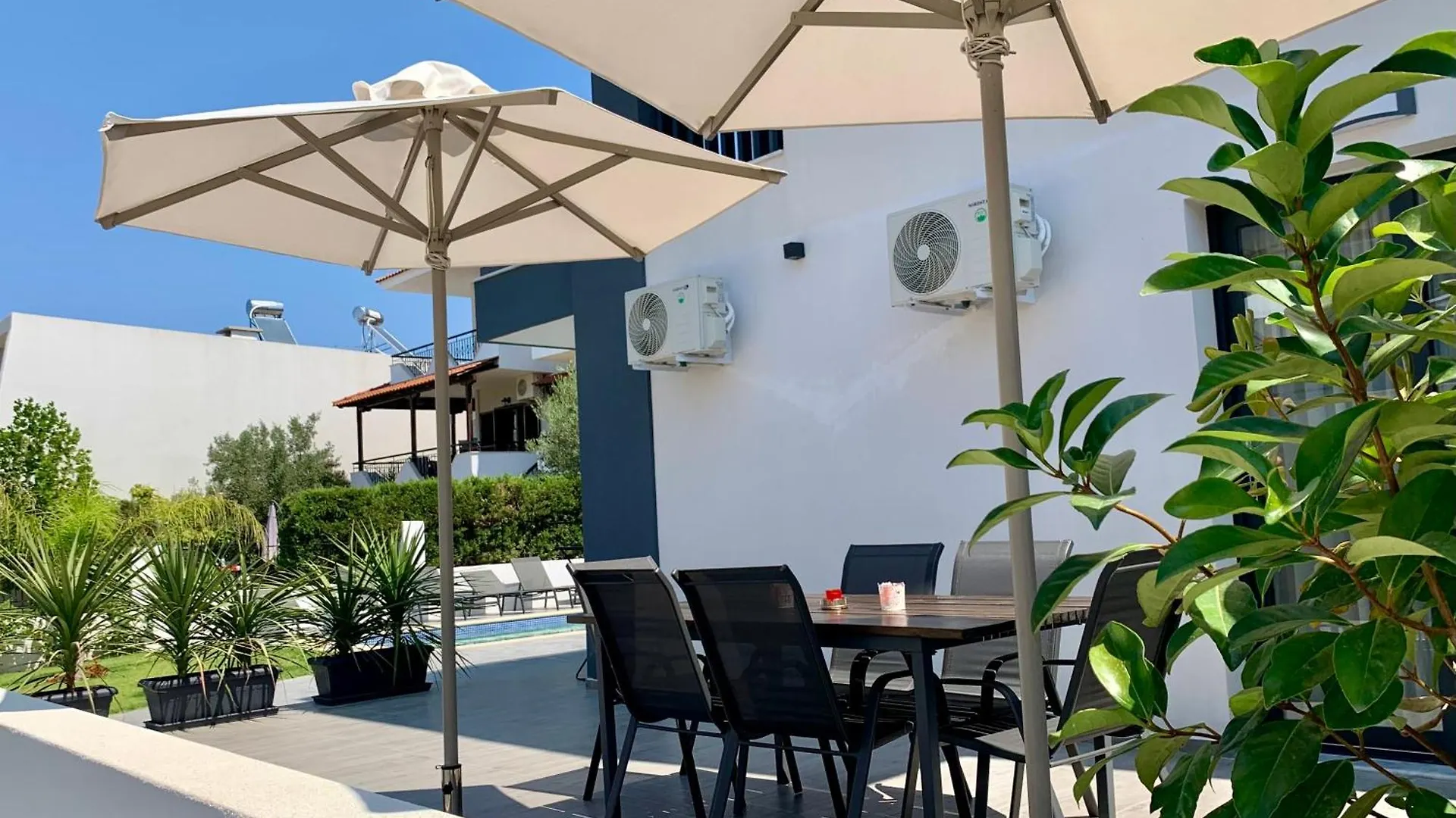 Platinum Apartment With Pool Kallithea